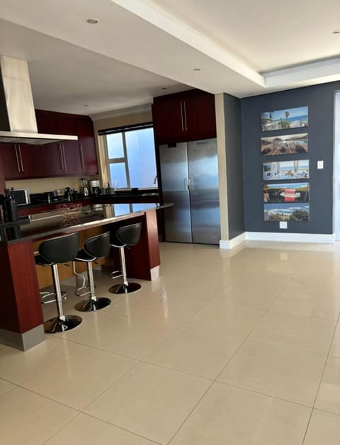 House Havana 6 Bedroom Villa, Camps Bay House in Camps Bay