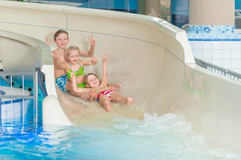 Aqua park, Swimming pool