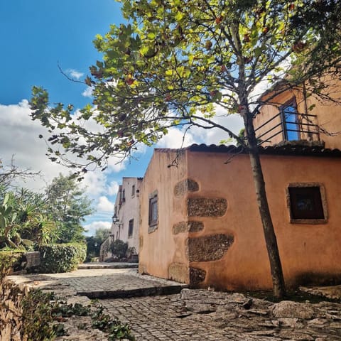 Property building, Quiet street view