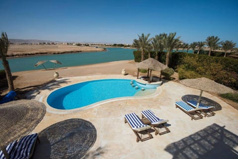Rent Charming Villa in El Gouna with Private Heated Pool for FAMILIES Chalet in Hurghada