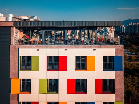 Property building, View (from property/room), Balcony/Terrace, City view