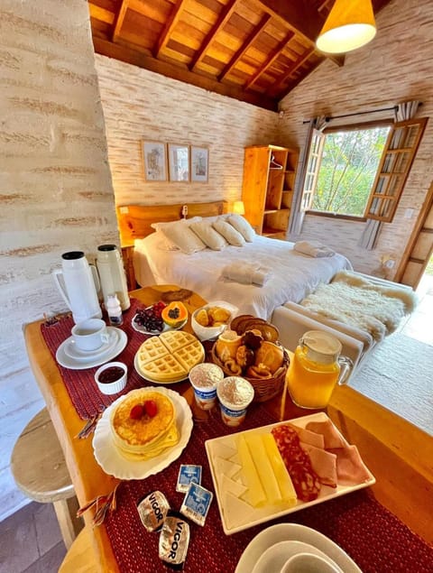 Bed, Photo of the whole room, Breakfast