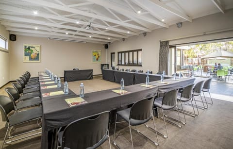 Business facilities, Banquet/Function facilities, Meeting/conference room