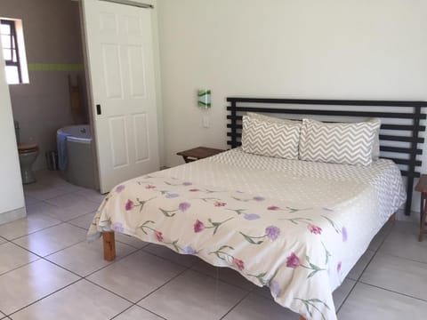 Blue Skies Country House Bed and Breakfast in Port Elizabeth