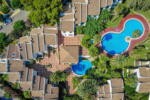 Bird's eye view, Garden view, Pool view, Swimming pool