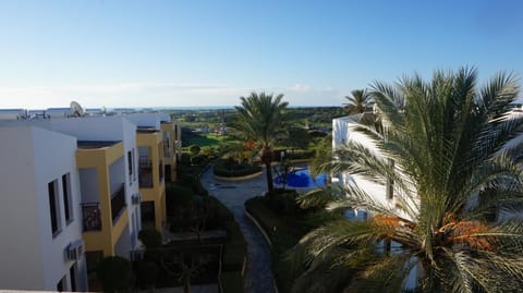 Pool view, Sea view