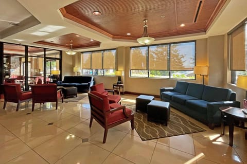 Comfort Suites Augusta Riverwatch Hôtel in Augusta