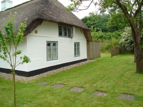 Fischerkate-mit-schoenem-Garten House in Sankt Peter-Ording