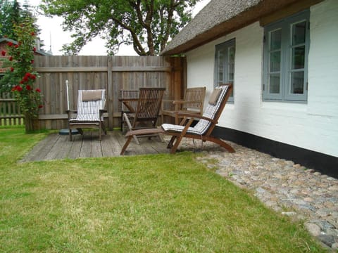 Fischerkate-mit-schoenem-Garten House in Sankt Peter-Ording