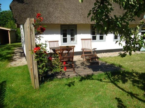 Fischerkate-mit-schoenem-Garten House in Sankt Peter-Ording