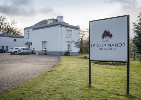 Property building, Property logo or sign