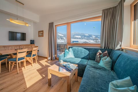 Winter, Living room, Dining area, Garden view, Mountain view