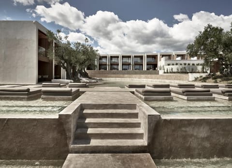 Decorative detail, Swimming pool