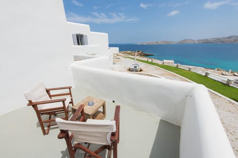 Paros Bay Hotel in Paros, Greece