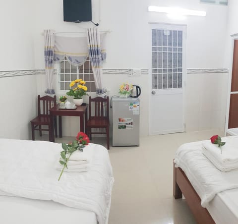 Hai Phuong Tuyen Guesthouse Bed and Breakfast in Phu Quoc