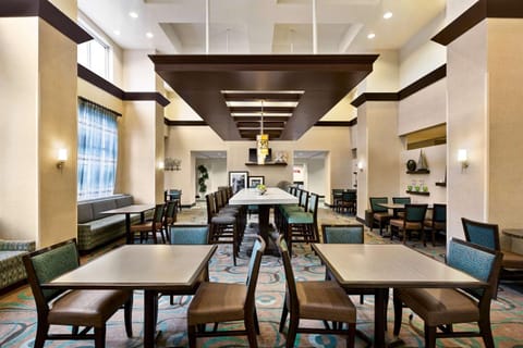 Hampton Inn & Suites Atlanta Airport West Camp Creek Pkwy Hotel in East Point