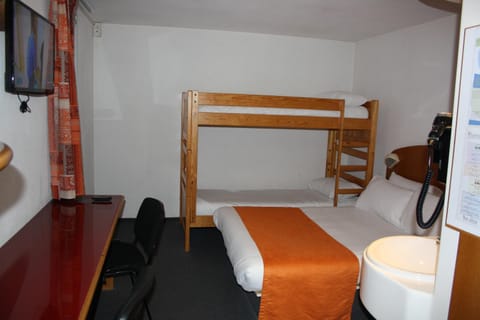 Photo of the whole room, bunk bed