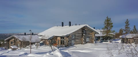Property building, Day, Winter