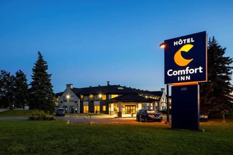 Comfort Inn Airport Dorval Hotel in Dorval