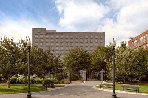 Embassy Suites Boston at Logan Airport Hotel in Boston