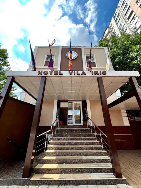 Property building, Facade/entrance