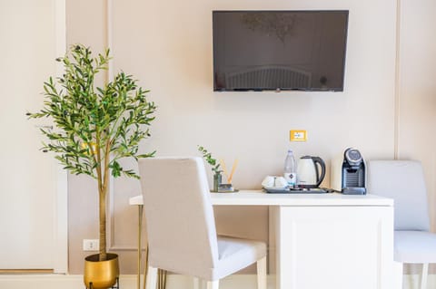 TV and multimedia, Coffee/tea facilities