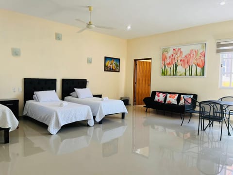 Orquideas Villas & Studios at Country House House in Cancun