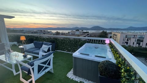 Saint Tropez Sea View Penthouse Apartment in Saint-Tropez