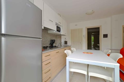 Coffee/tea facilities, Dining area, microwave