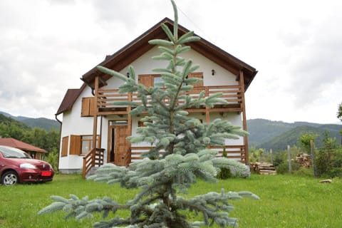 Holiday house Casa Dejani House in Brașov County