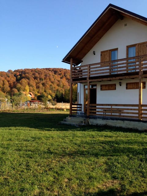 Holiday house Casa Dejani House in Brașov County