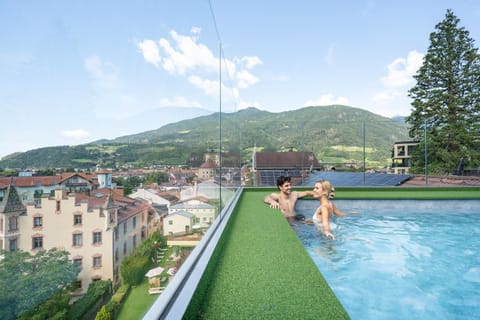View (from property/room), Mountain view, Pool view, Swimming pool, Swimming pool