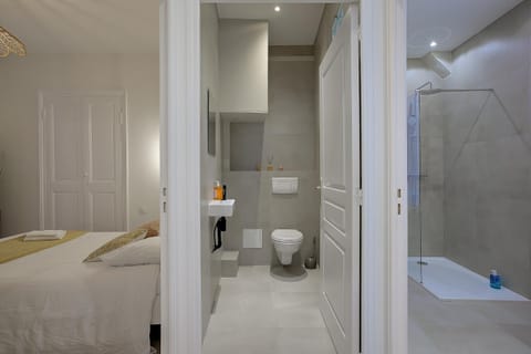 Shower, Toilet, Bedroom