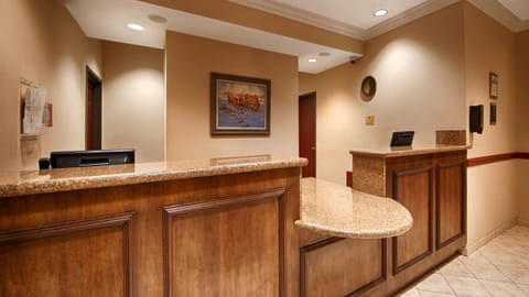 SureStay Plus Hotel by Best Western Yucca Valley Joshua Tree Hotel in Yucca Valley