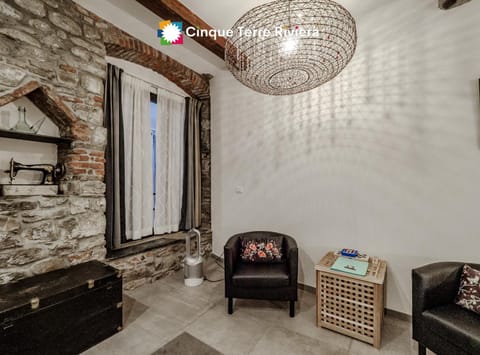 Camaella Luxury Studio Apartment in Vernazza