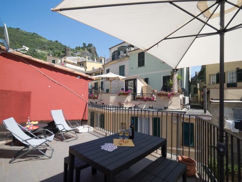 El Nin Apartment with Terrace Condo in Vernazza