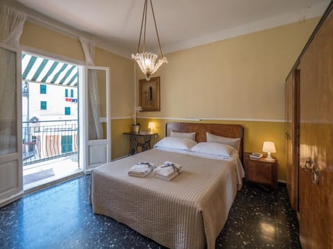 Recanissu Apartment with balcony & AC Condo in Vernazza