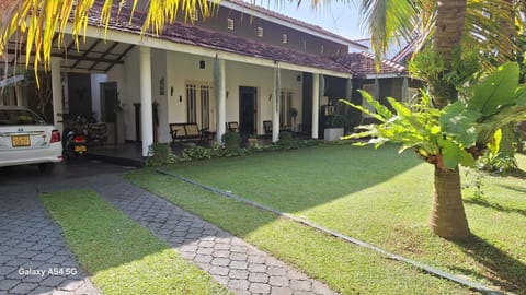 The Night shade Vacation rental in Negombo