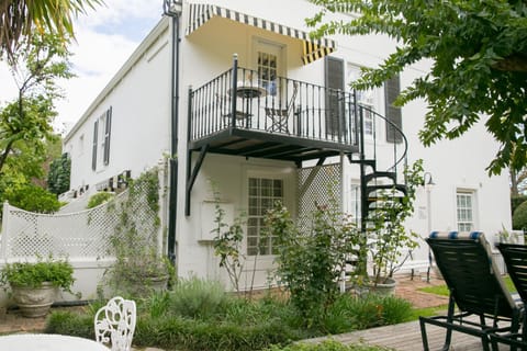 Maison Chablis Guest House Chambre d’hôte in Franschhoek