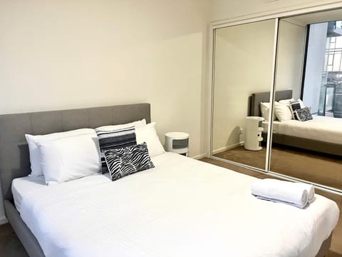 ReadySet Apartments at Sentinel Condo in Southbank