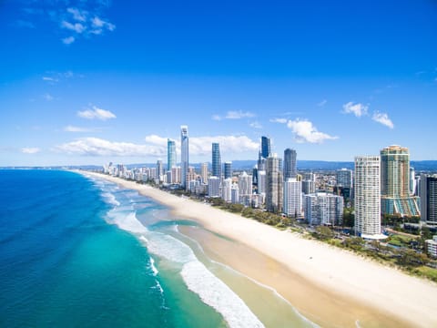 H Luxury Residence Apartments - Holiday Paradise Condo in Surfers Paradise Boulevard