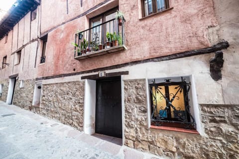 Casa Jarreta Centro Albarracin House in Albarracín