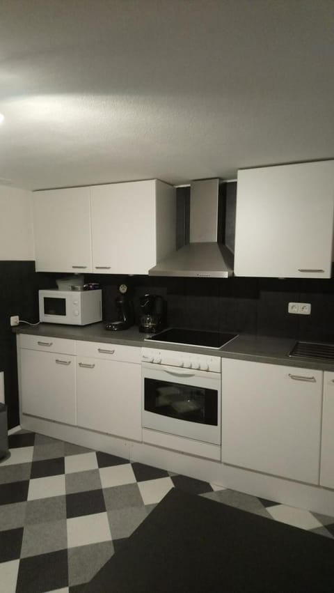 Kitchen or kitchenette, minibar, pet friendly, stove, toaster