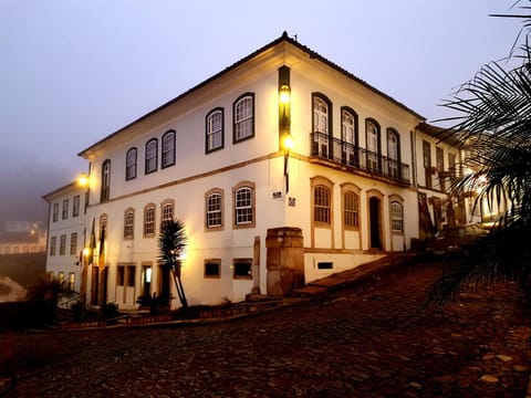 Facade/entrance, Off site, Night