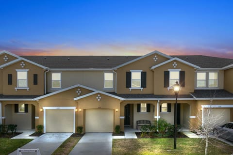 Four Bedrooms TownHome 5122 Maison in Osceola County