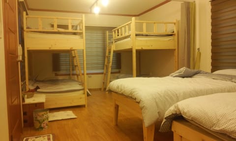Geoje Ton Ton Guesthouse Bed and Breakfast in South Korea