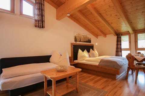 Obersinnlehenhof Apartment in Zell am See