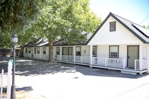 Property building, Street view