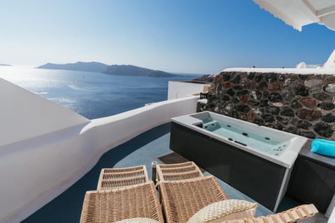 Hot Tub, View (from property/room), Balcony/Terrace, Sea view