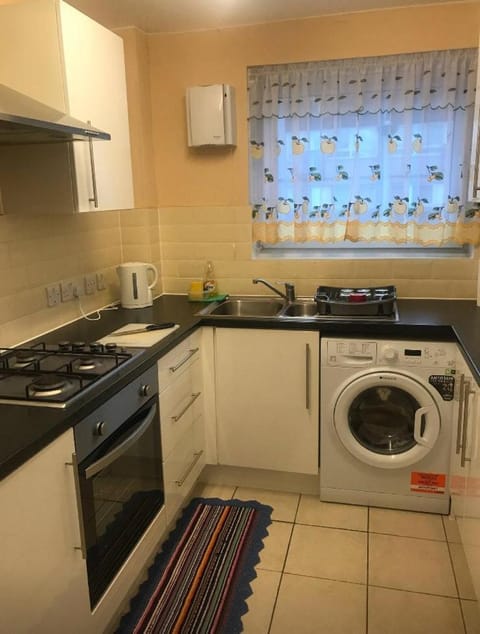 Cozy apartment in Stratford from 18 minutes to Central London Apartment in London